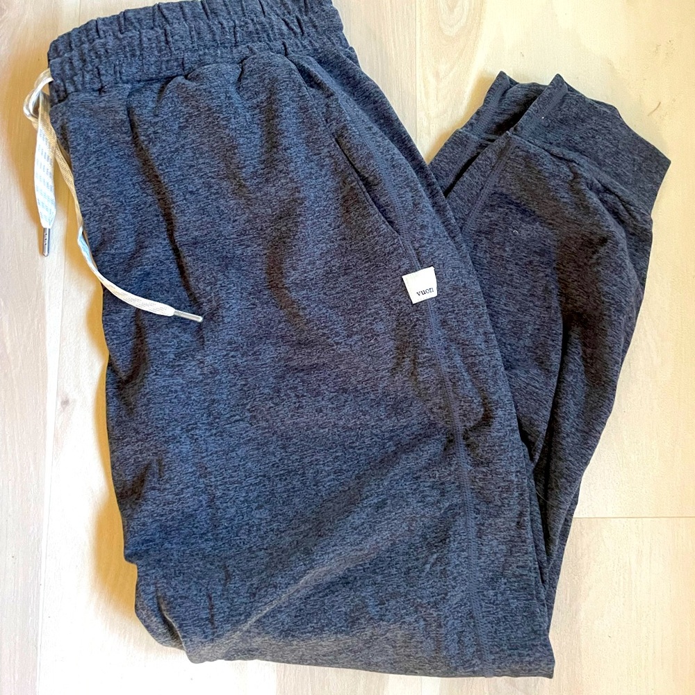 Vuori joggers
